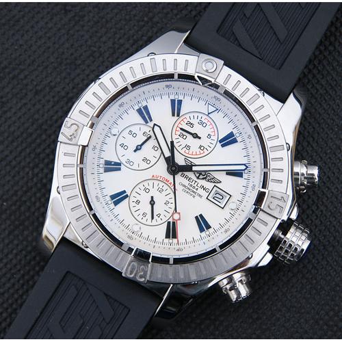 高仿百年灵（Breitling）超级复仇者计时腕表（Super Avenger）系列-橡胶表带 45MM 1:1 NOOB版 男士机械腕表