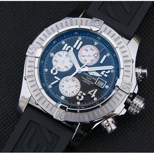 高仿百年灵（Breitling）超级复仇者计时腕表（Super Avenger）系列-橡胶表带 45MM 1:1 NOOB版 男士机械腕表